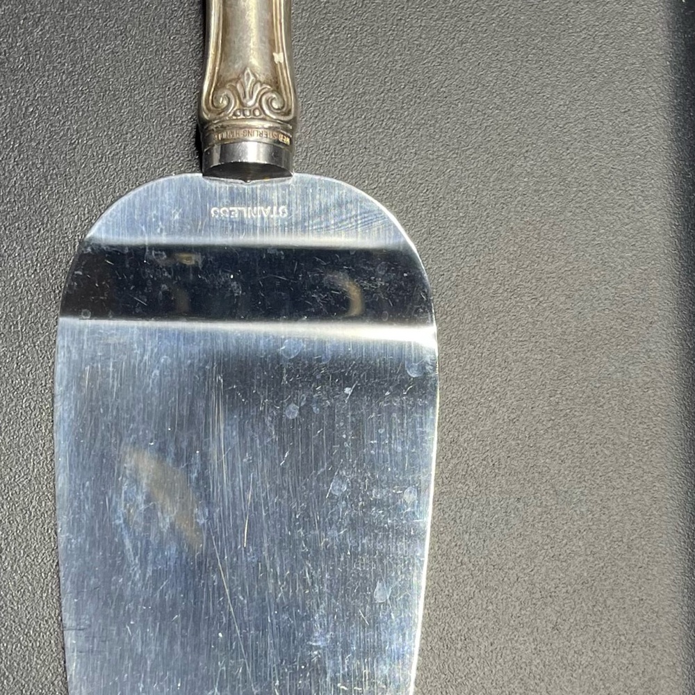 Vintage Sterling Silver (handle). Cake Server